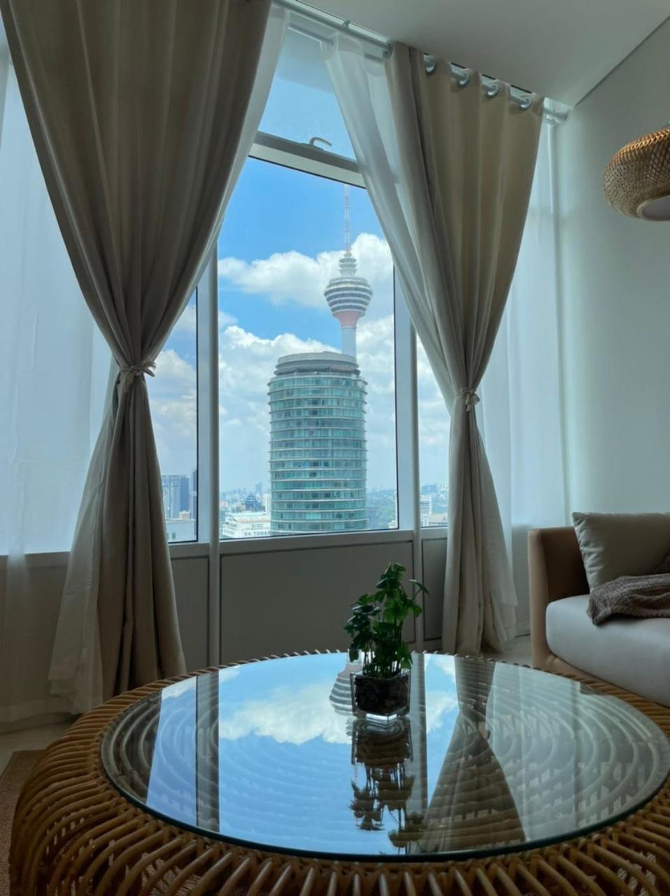Apartment Sky Klcc By Luna Kl *
